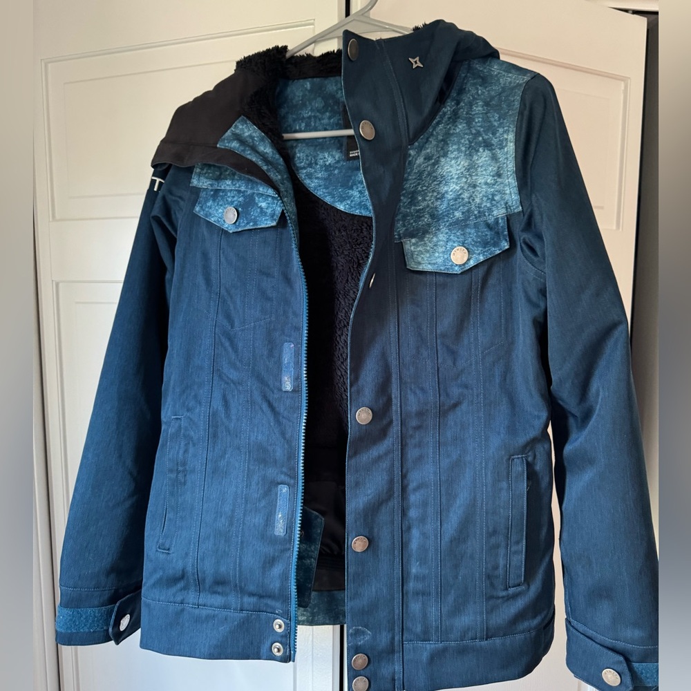 Nikita Ski/Snowboard winter jacket